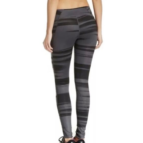 Z By Zella XS Striped Leggings in Black & Grey XS - Picture 2 of 8